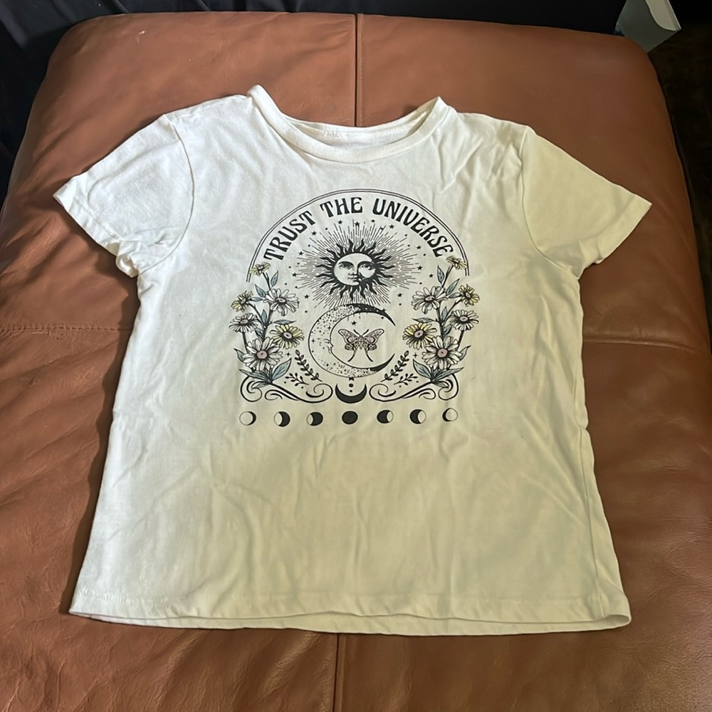 White Short T-shirt Trust the Universe